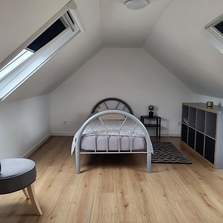 Brussels Bed & Blockchain Private Rooms With Shared Bathroom Exterior photo